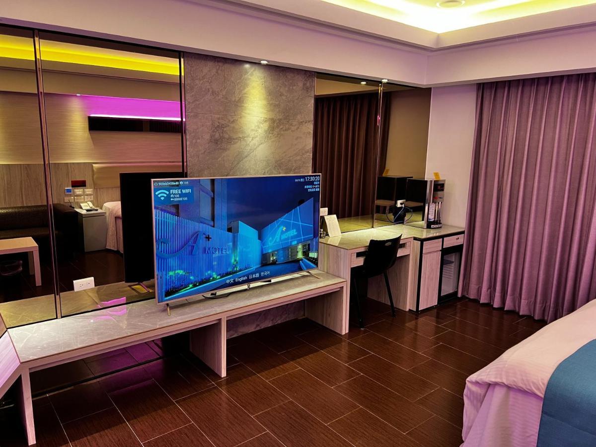 King Motel王者 桃園市旅館177號 Exteriör bild