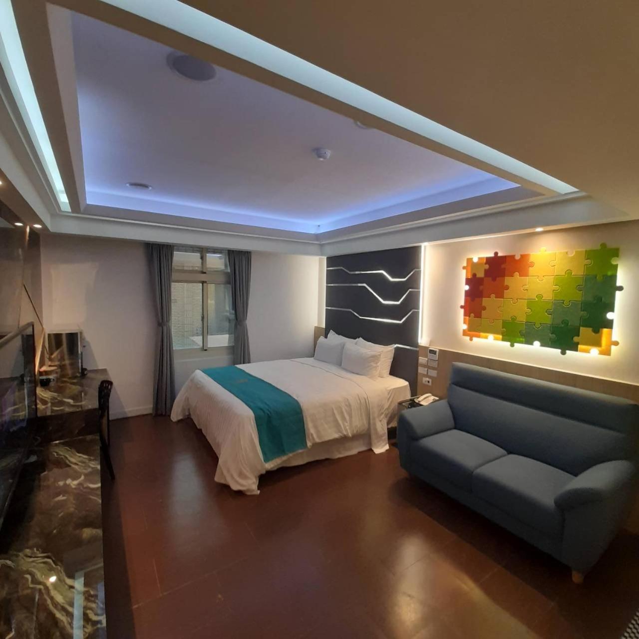 King Motel王者 桃園市旅館177號 Exteriör bild